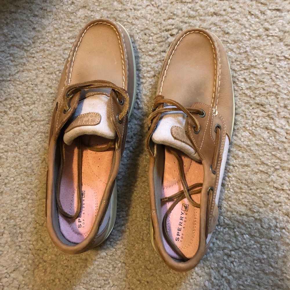 Sperry shoe size 8.5 never worn